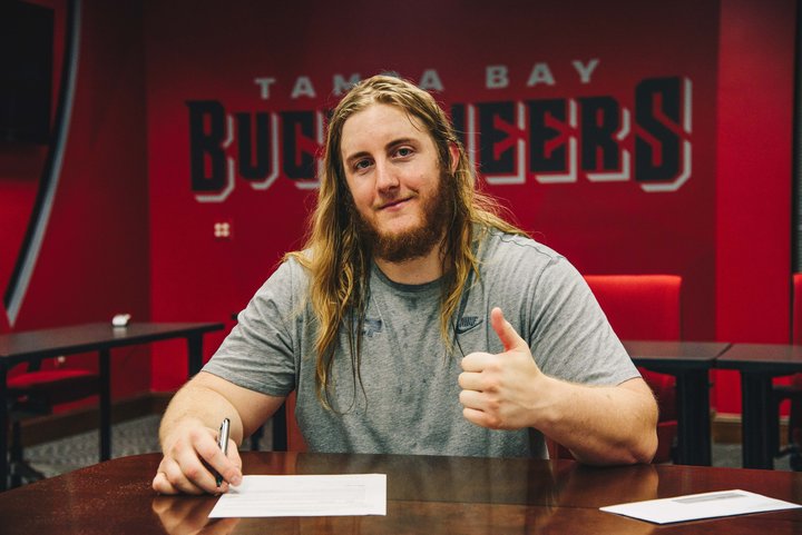 Former Lumberjack Alex Cappa leads NFC guards in 2020 NFL Pro Bowl fan  voting – Times-Standard