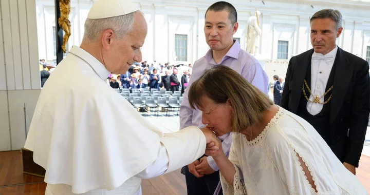 'His Eyes Smiled': Betty Chinn Meets Pope Leo in Rome
